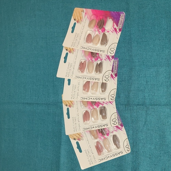 Artificial finger nails - Picture 1 of 4